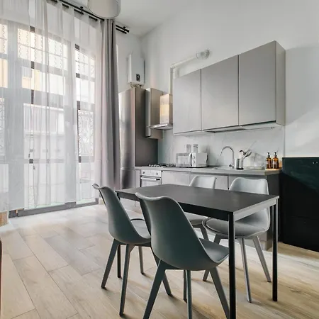 Domusmi Tadino 30 * Milano